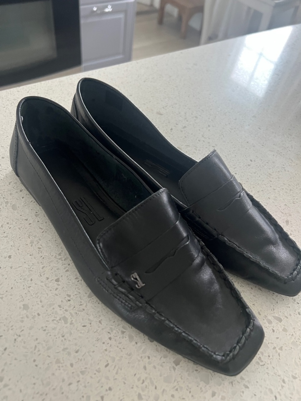 Santa Lolla Black Leather Penny Loafers for women - made in Brasil